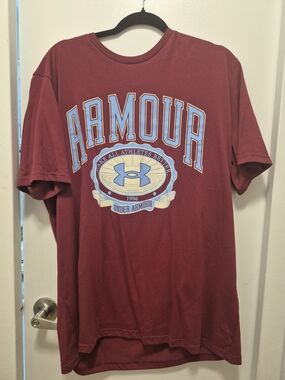 Under Armour Maroon Short Sleeve Graphic Logo Tee